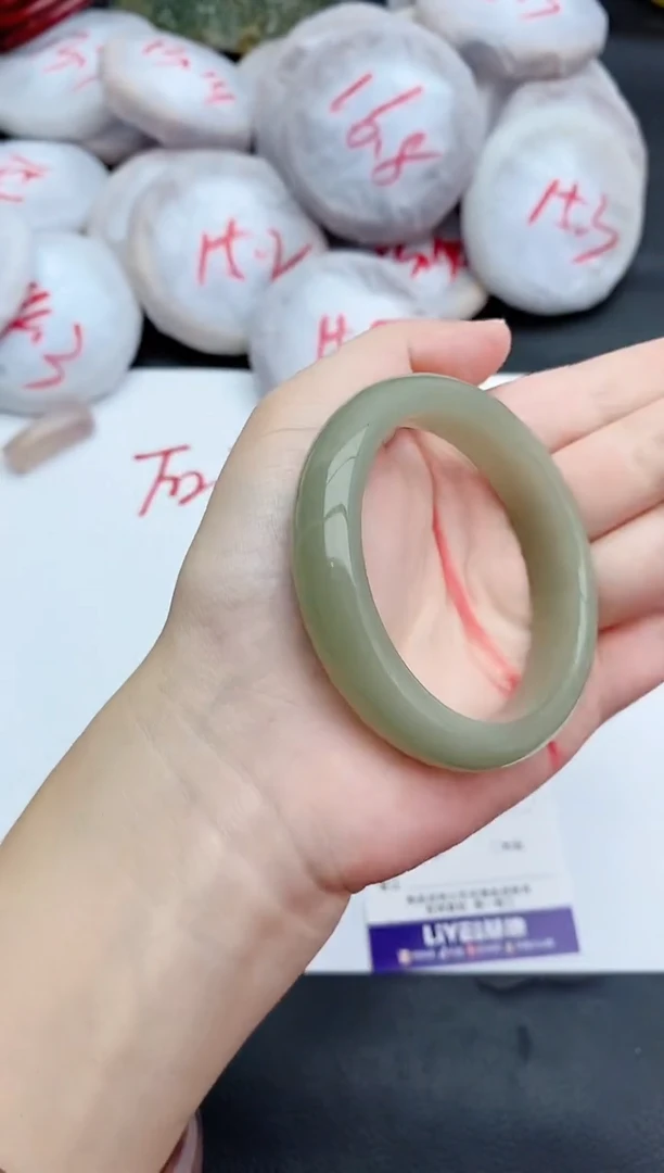 未镶嵌手镯石英质玉253+53/54