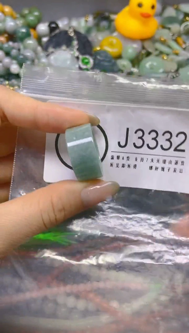 翡翠未镶嵌颈饰20/J/翡翠A货,一件也是批发价