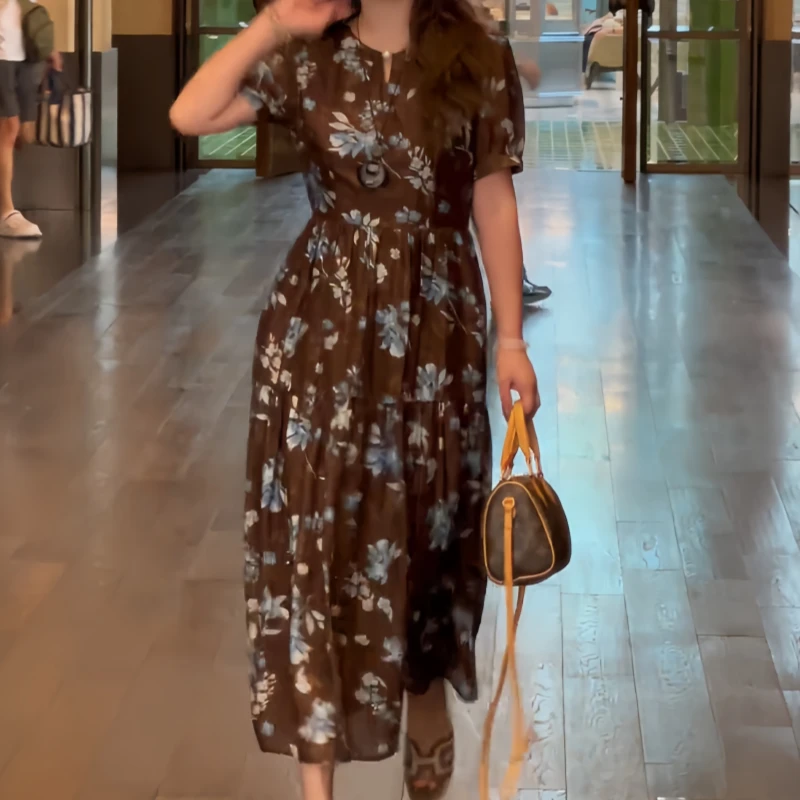 早秋时尚风气质圆领碎花短袖纯色显瘦遮肉肉连衣裙法式印花中长款