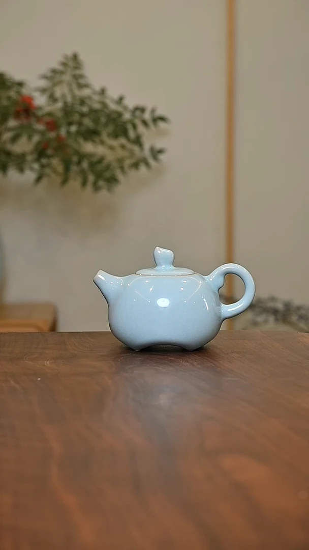 天青釉 四季纳福壶 微瑕 朱家汝窑款 190ml