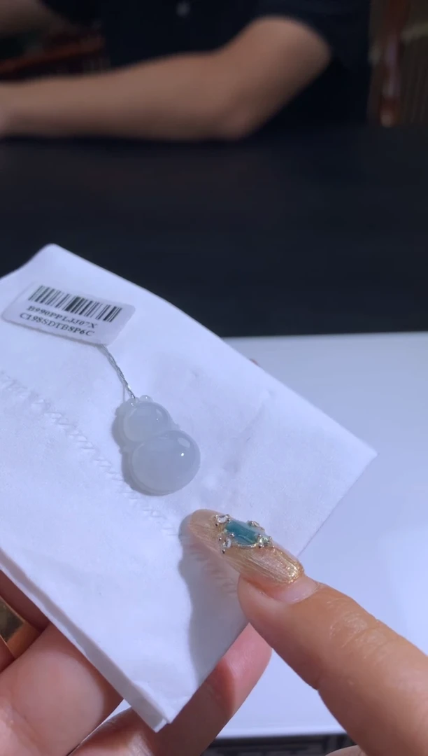 未镶嵌定制翡翠小****8翡翠