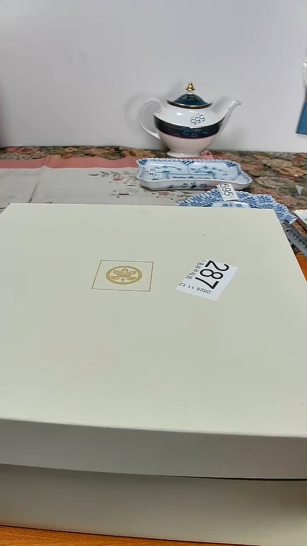 瓷片晴****菜小淼海外陶瓷工艺品