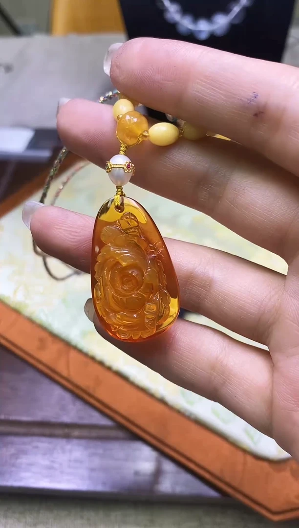 未镶嵌颈饰琥珀多样性发一件657