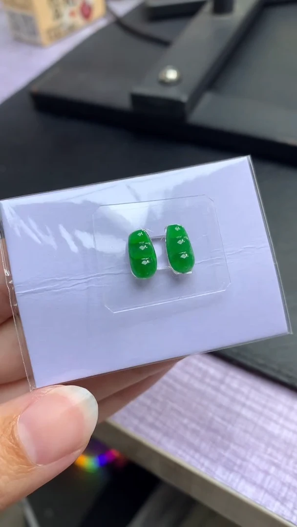 未镶嵌定制翡翠毛货