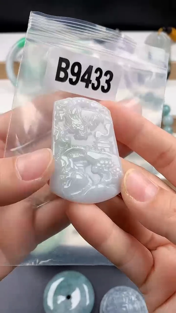 颈饰未镶嵌翡翠天然翡翠吊坠挂件