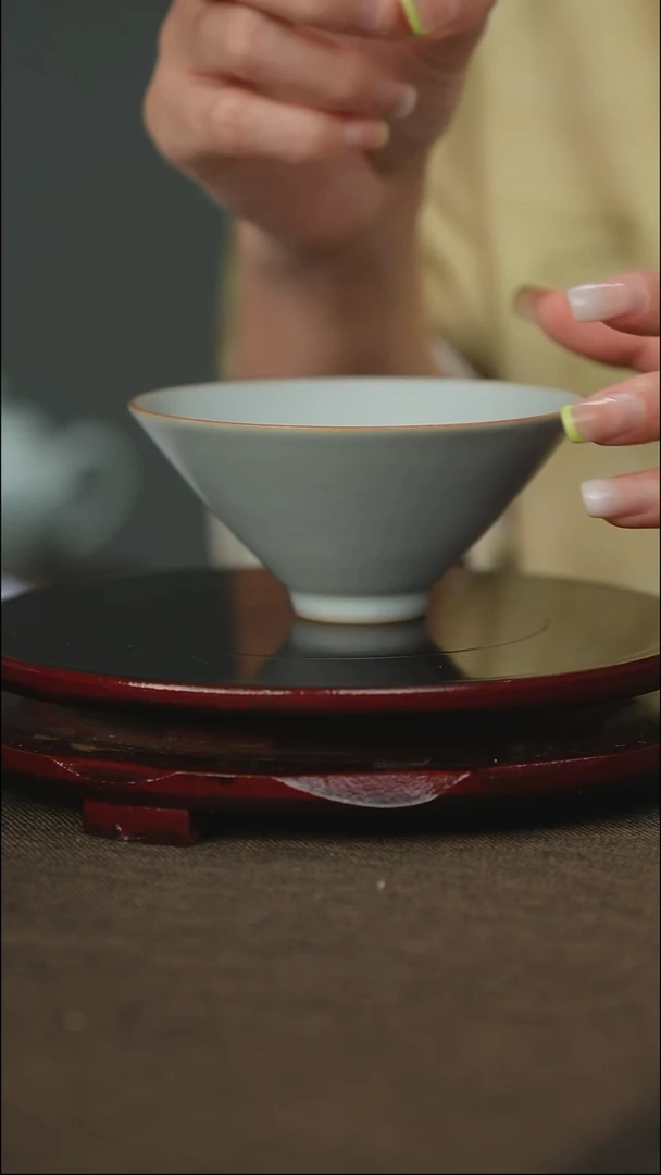 微微瑕 大斗笠 无底款