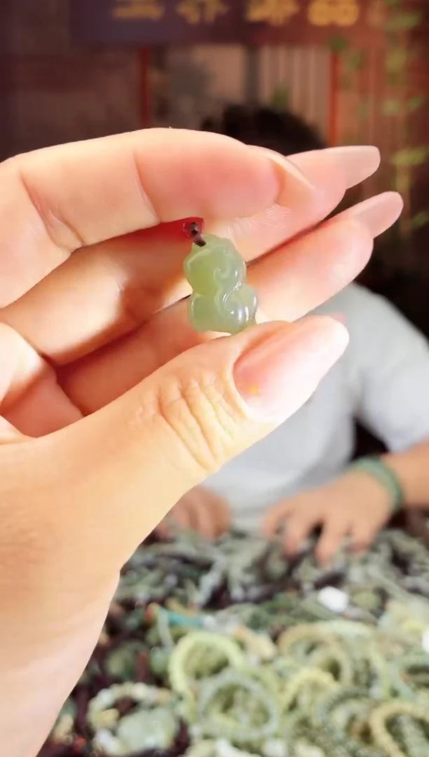 颈饰未镶嵌和田玉多样性发货拍一发一