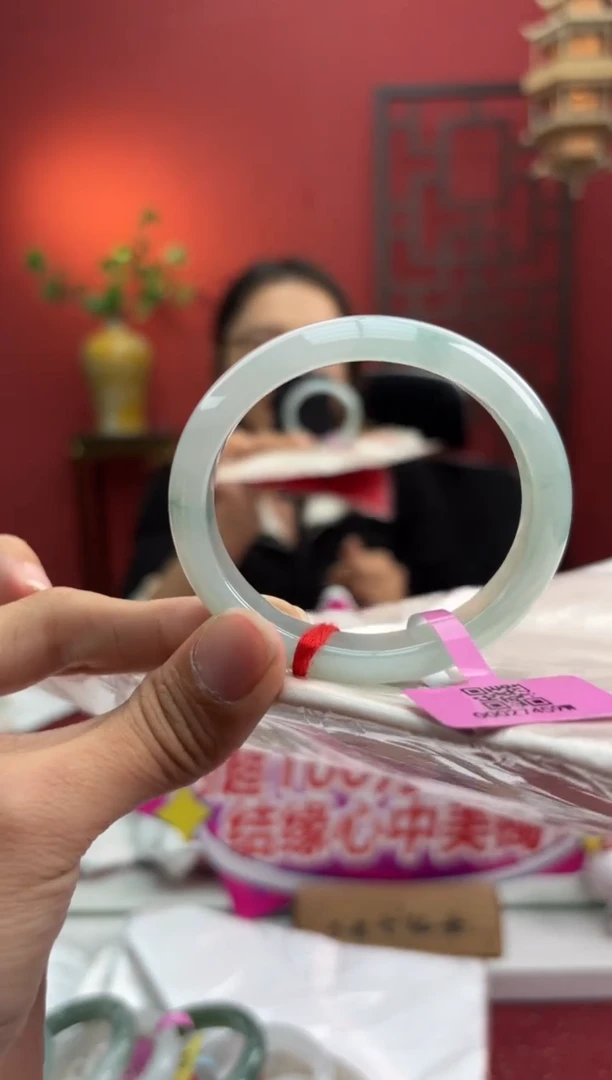 未镶嵌手镯（贵妃镯）翡翠翡翠手镯