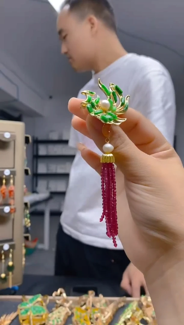 【闪购商品】翡翠耳饰合金0189翡翠胸针