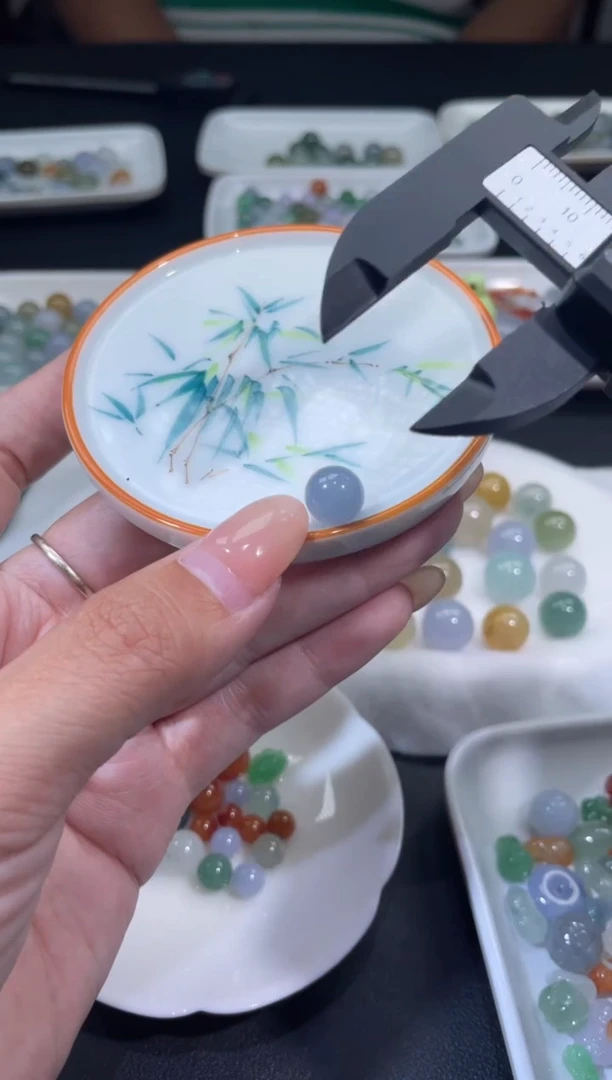 颈饰未镶嵌翡翠?*?翡翠净货