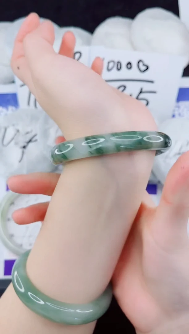 未镶嵌手镯石英质玉23-61