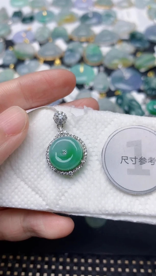 颈饰银S925镶嵌翡翠天然缅甸A货翡翠