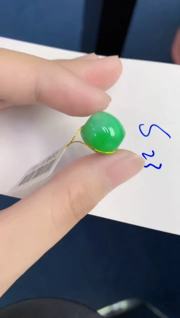 颈饰未镶嵌翡翠天然翡翠缅甸A货