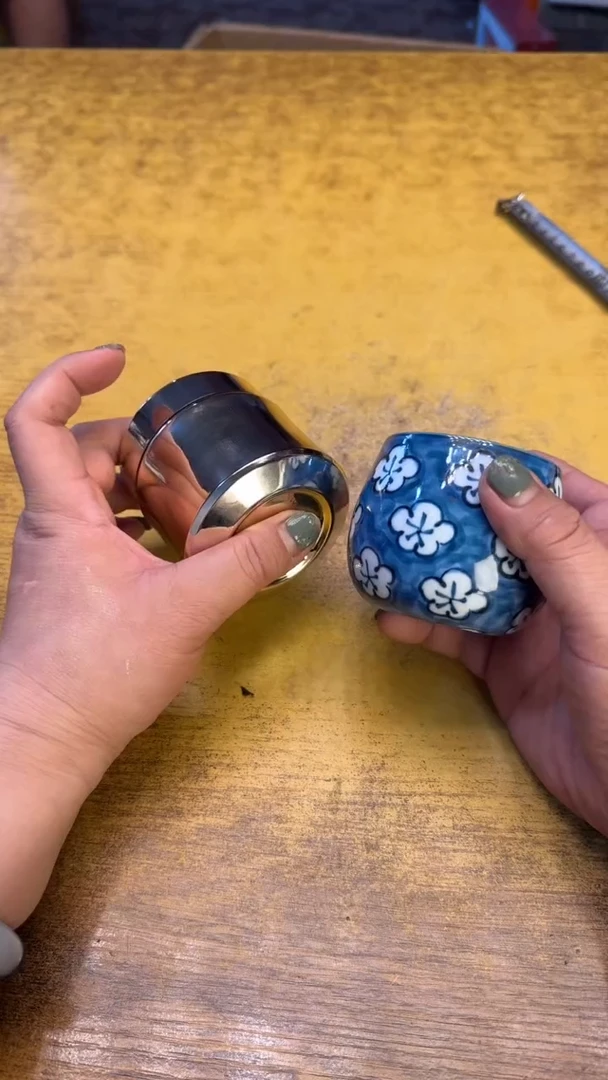 瓷器瓷器瑕疵眉盒80兰霜碗