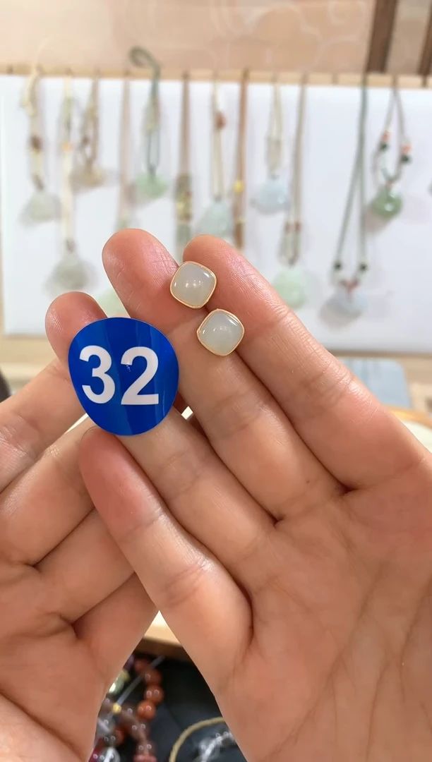 和田玉未镶嵌耳饰Q****_耳钉3