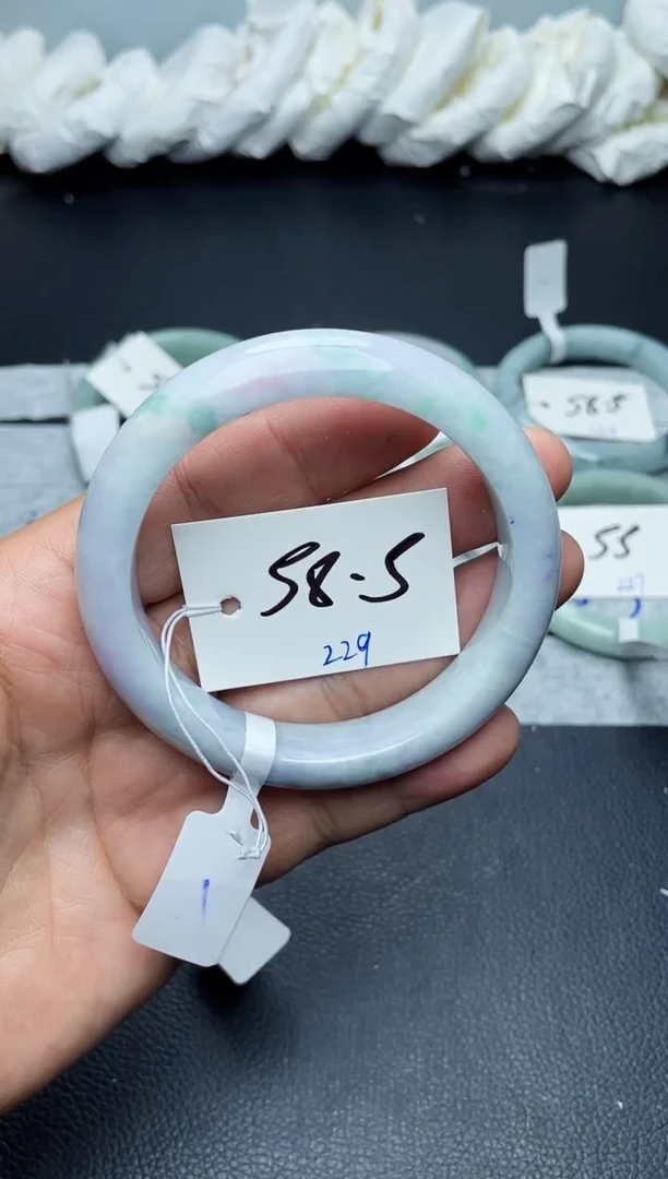 未镶嵌手镯翡翠229