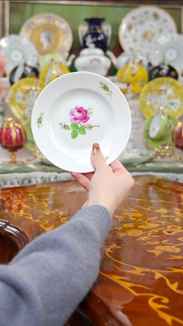 瓷婷婷中古瓷器如图所示58