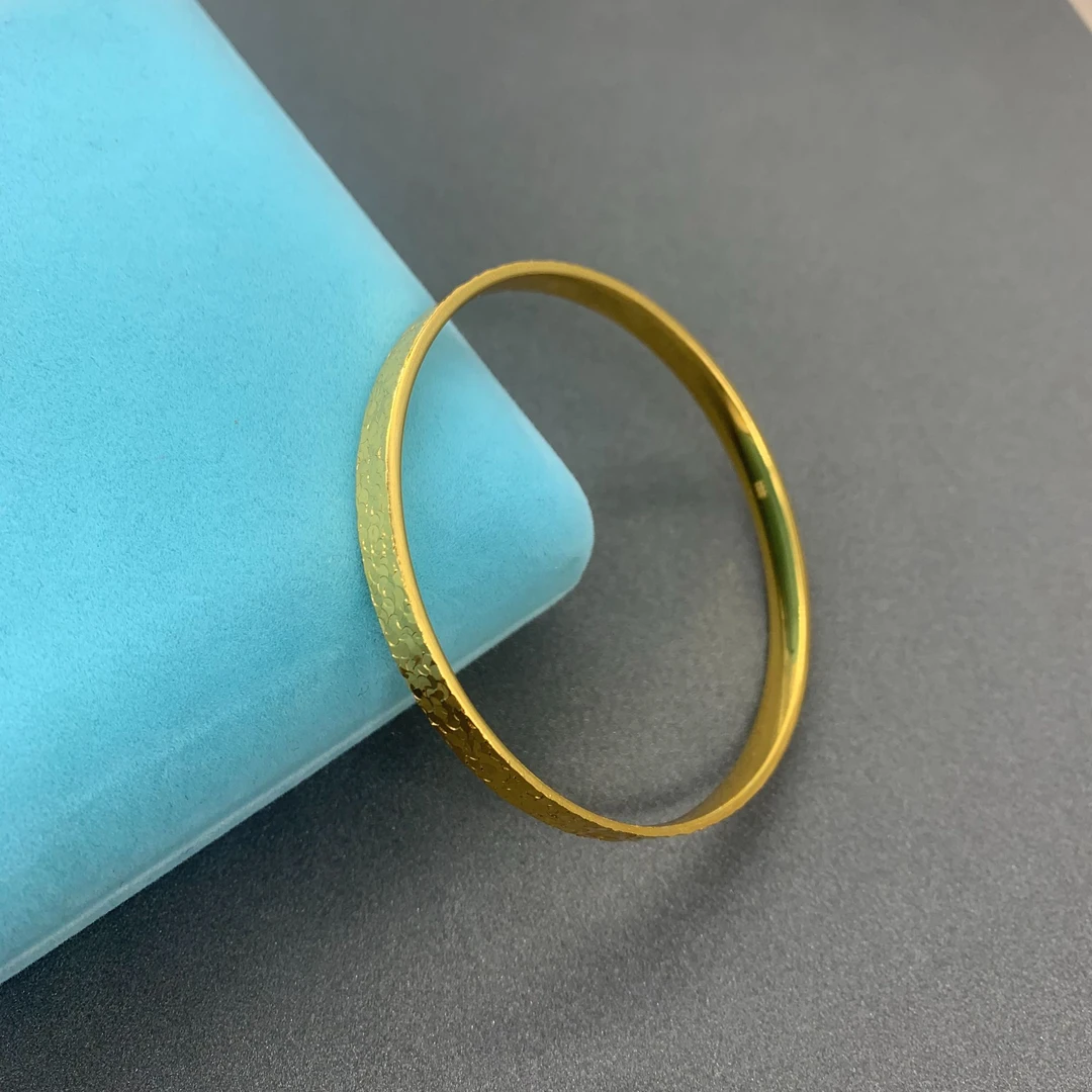 瑞福珠宝 手工镶嵌 百搭经典设计款手镯 X872