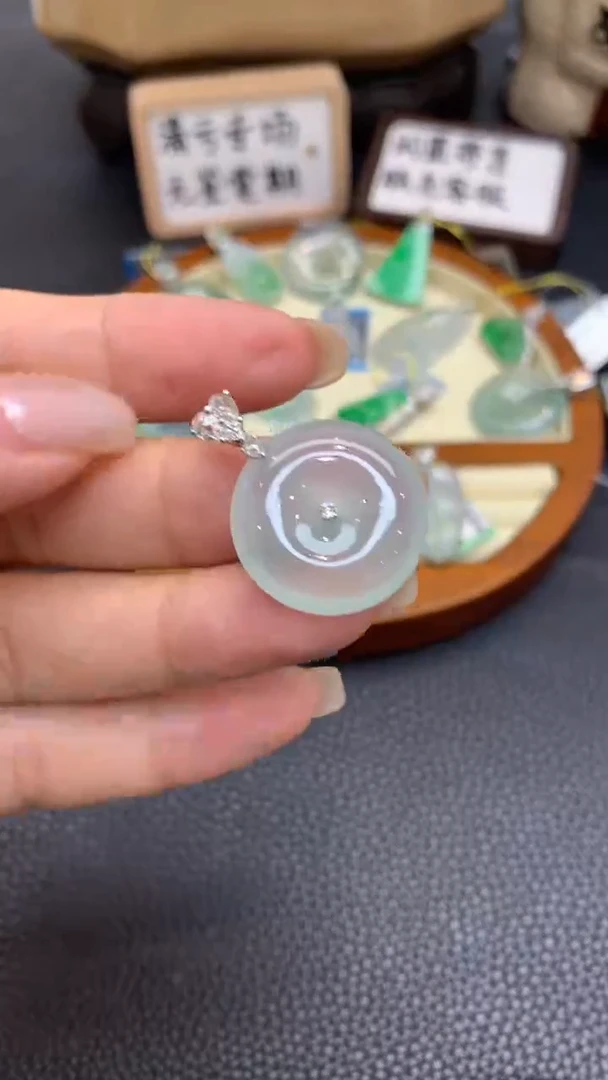 18K金镶嵌定制翡翠C736