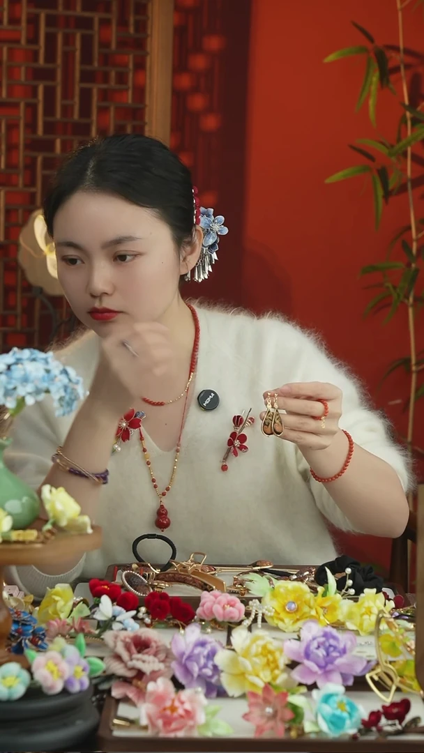 刺绣闪购纯手工非遗国风饰品