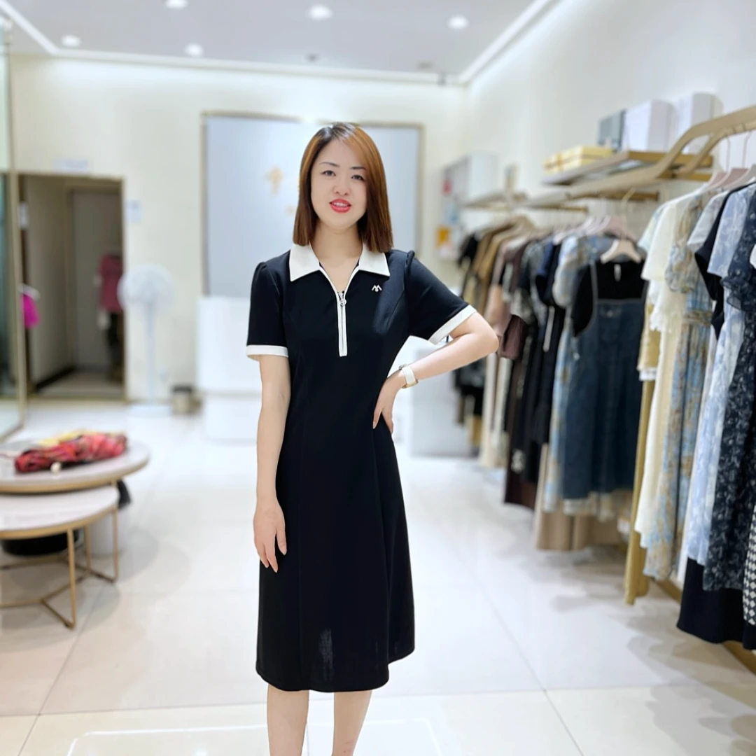 夏季学院风裙子B106显瘦收腰连衣裙