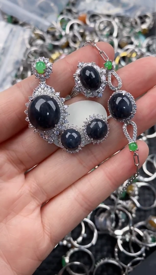 银S925镶嵌戒指翡翠555             3