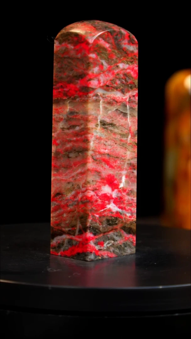 鸡血石刘关张鸡血石