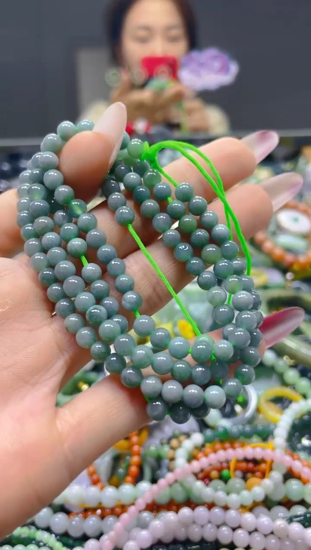颈饰未镶嵌翡翠5MM/S/翡翠A货，一件也是批发价