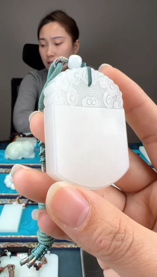 【闪购商品】和田玉颈饰未镶嵌1