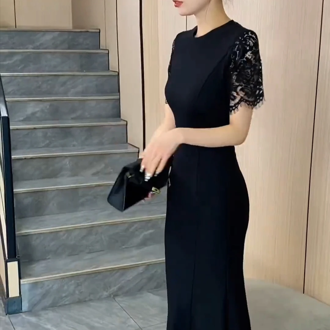 2025显瘦蕾丝高级显瘦连衣裙ZZ61507