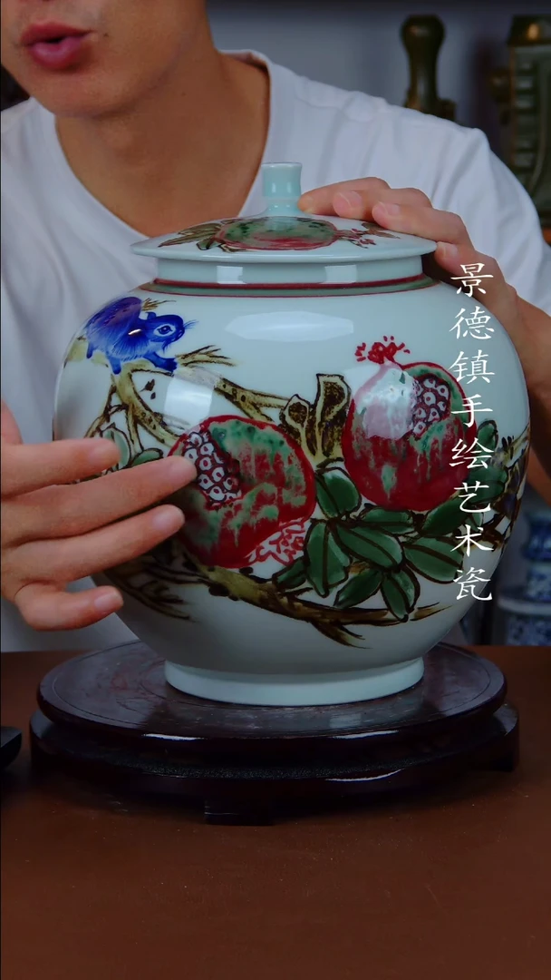 现代景德镇手工手绘陶瓷摆件9