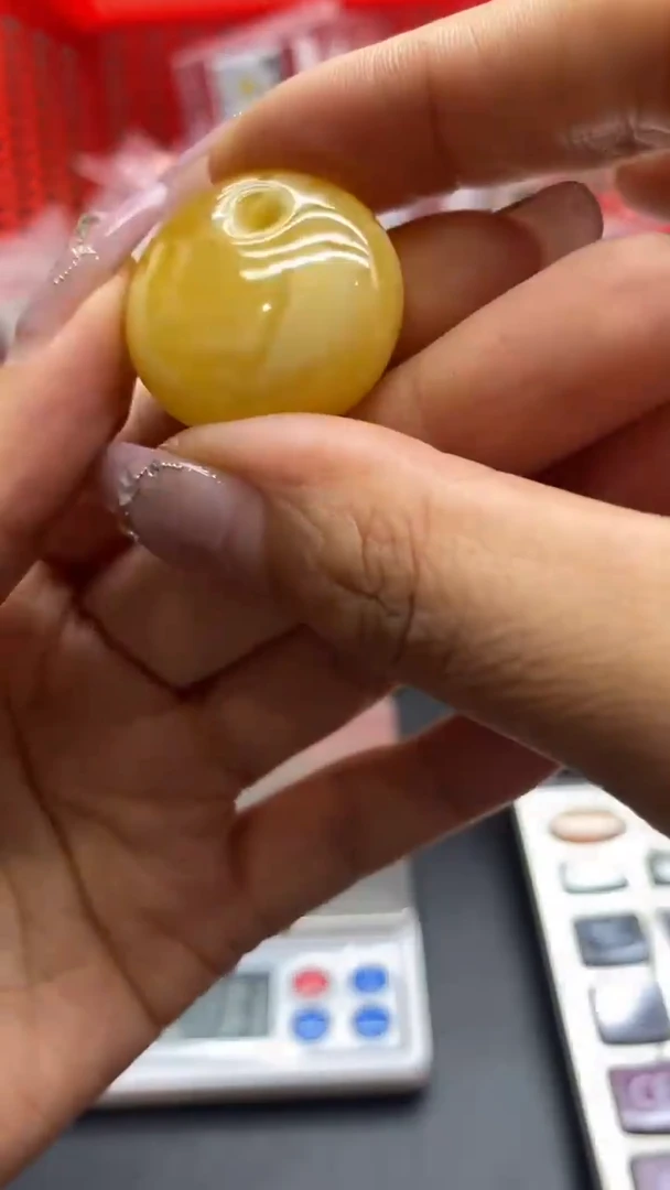 琥珀未镶嵌珠宝奇石304