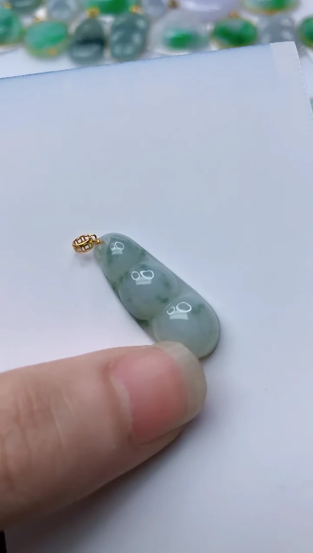 【闪购商品】翡翠颈饰18K金镶嵌53.........