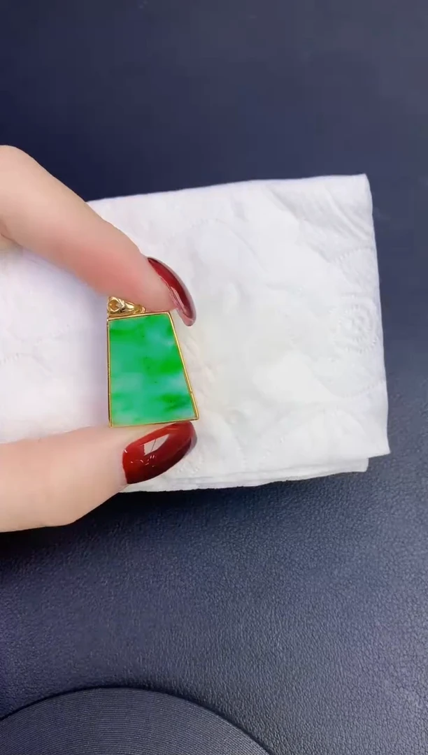 颈饰未镶嵌翡翠缅甸天然翡翠a货