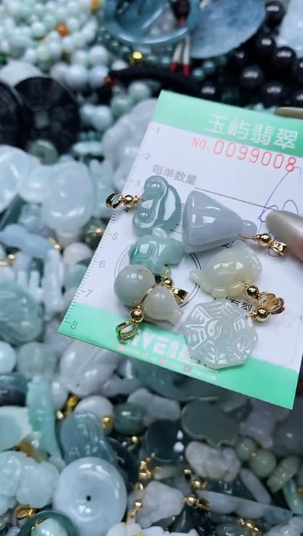 【闪购商品】翡翠未镶嵌颈饰闪购0099008