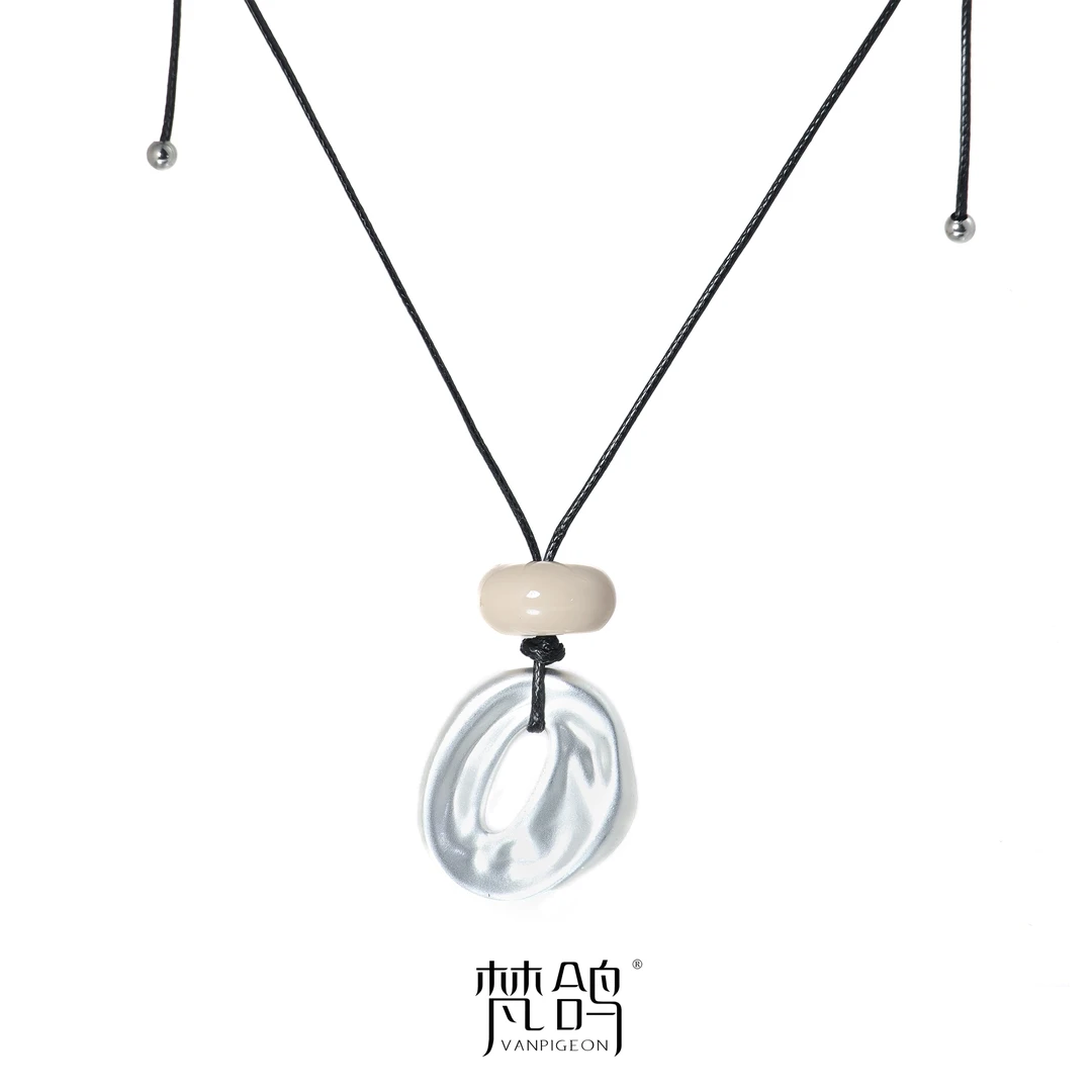 VANPIGEON/梵鸽 合金皮质项链 磨砂不规则素圈项链蜡绳毛衣链