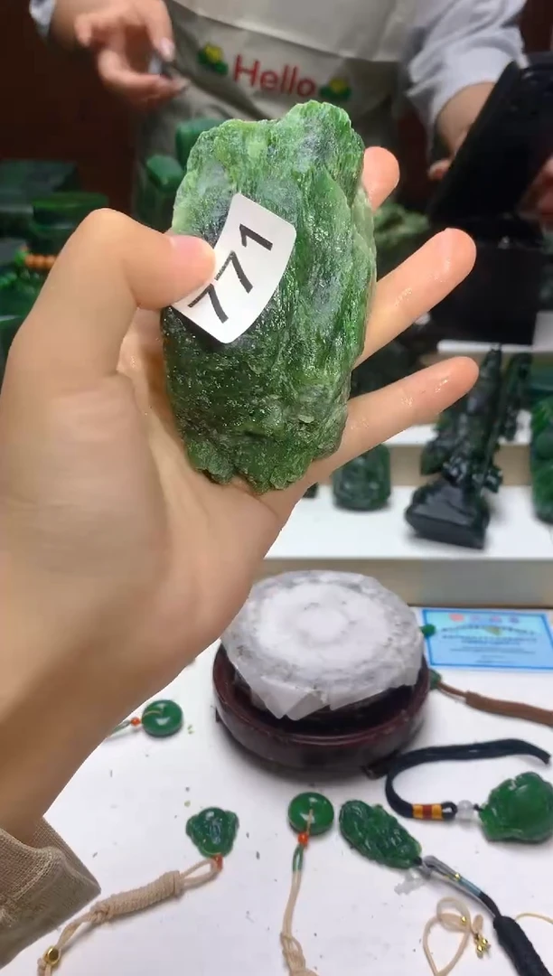 未镶嵌和田玉（碧玉）珠宝半成品0