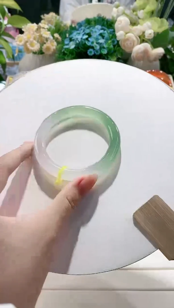 手镯玛瑙/玉髓未镶嵌24-56.6