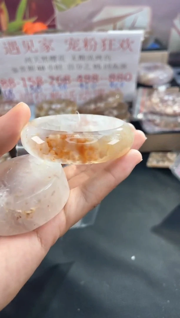 未镶嵌手镯石英质玉52