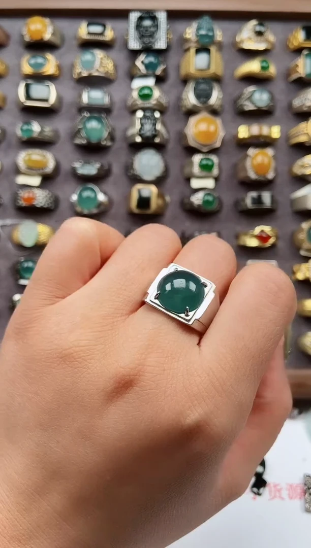 翡翠戒指银S925镶嵌天然翡翠