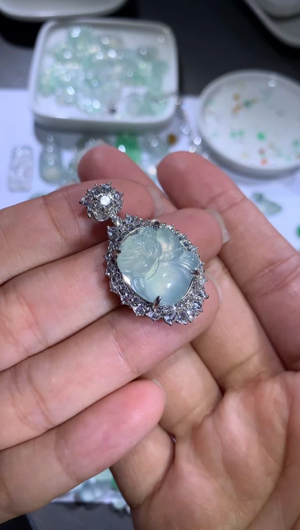 银S925镶嵌裸石翡翠封底大蝴蝶仙子