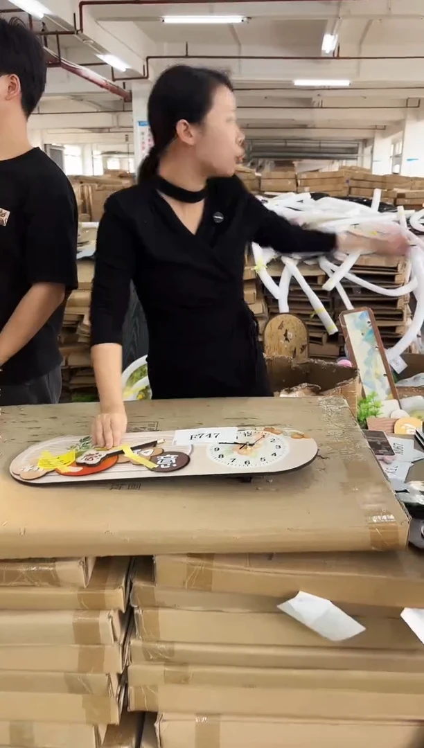 横款孤品果果微瑕闪购F747