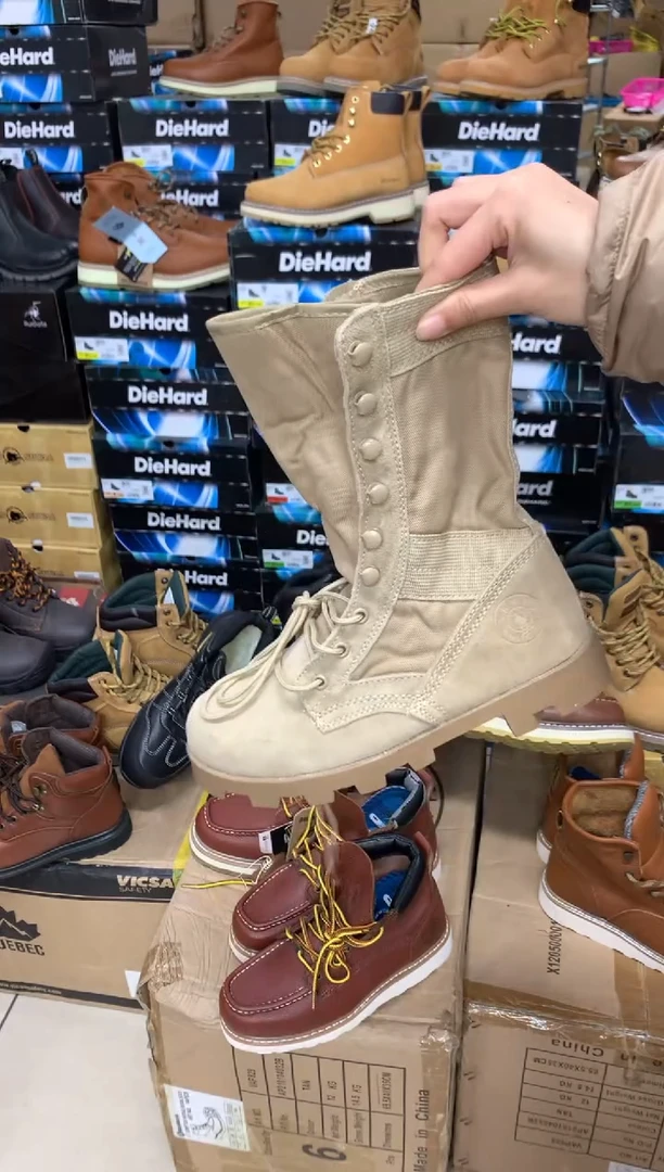 牛皮42码，C高帮大开口 运动鞋码脚胖拍大，外观瑕疵处理 介意勿拍