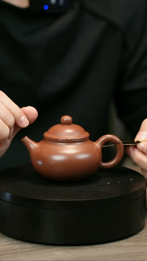 茶壶紫砂Q*H1628范菊芳紫泥容天