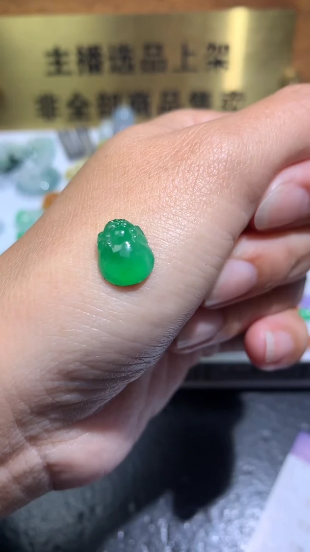 未镶嵌定制翡翠毛货