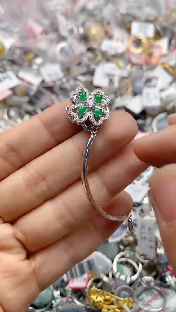 银S925镶嵌戒指翡翠777       1