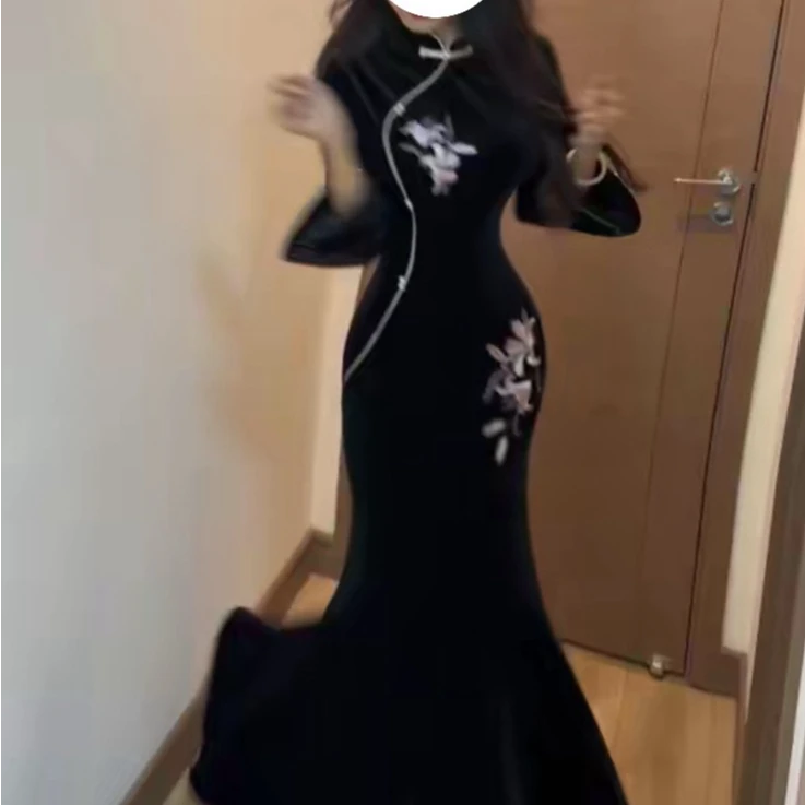 画报夫人原创自制刺绣丝绒手缝钉珠鸢尾花鱼尾步步生莲