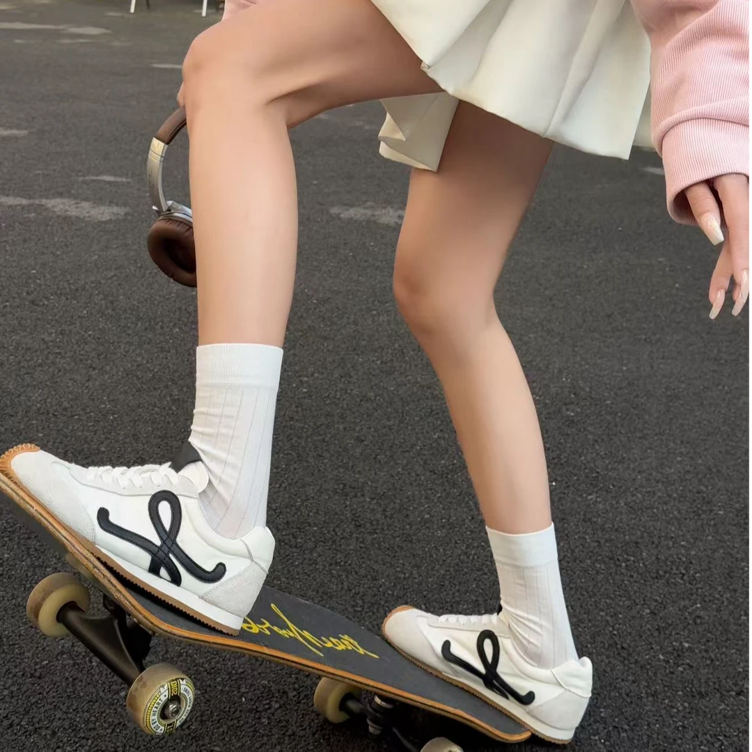 赛琳朵•芭蕾鸳鸯头复古春季女阿甘鞋7985