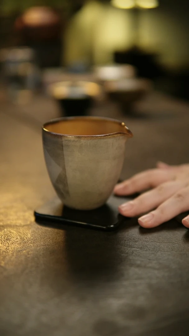 阿眠    沁黄炼系列公道杯