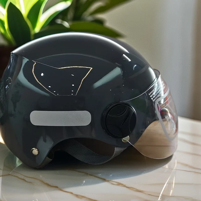 309亮灰短镜片电动车瑕疵头盔半盔骑行电动车头盔安全冬季保暖